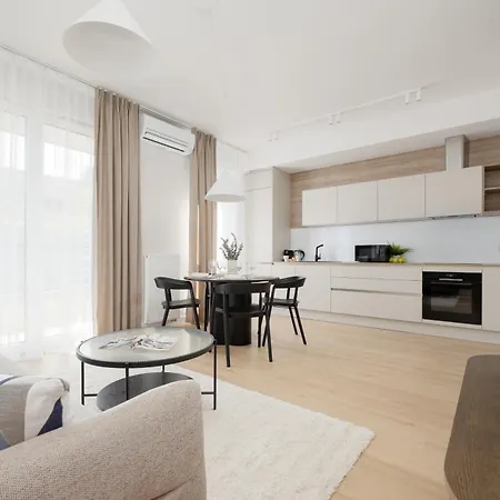 Luxurious In With Sauna And Gym By Renters Prestige * 바르샤바