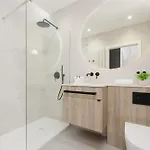 Luxurious In With Sauna And Gym By Renters Prestige Varsó