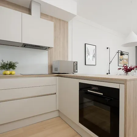 Luxurious In With Sauna And Gym By Renters Prestige Appartement *