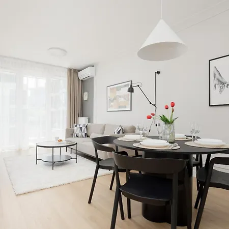 Luxurious In With Sauna And Gym By Renters Prestige * Warschau