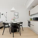 Luxurious In With Sauna And Gym By Renters Prestige Lejlighed Warszawa