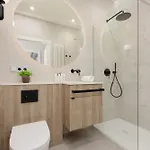 Luxurious In With Sauna And Gym By Renters Prestige Daire *