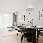 Luxurious In With Sauna And Gym By Renters Prestige * Varşova