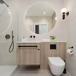 Luxurious In With Sauna And Gym By Renters Prestige Daire